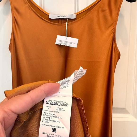 Intrend by Max Mara Gold Dress with Max&Co Label-cut Embroidered Beads Belt. M - Picture 9 of 16